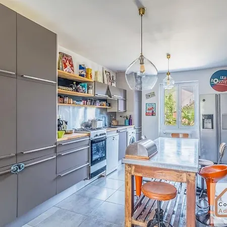 Maison A Lyon Parilly Avec Piscine, Jardin, Parking Prive & Proche Eurexpo Vénissieux Extérieur photo